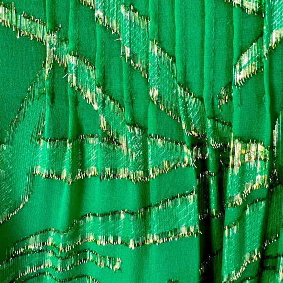 Stunning Lilly Pulitzer shift dress! - Picture 2 of 5